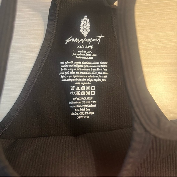 NWOT Free People Movement Happiness Runs Crop in Black, Size XS/S - Picture 6 of 13